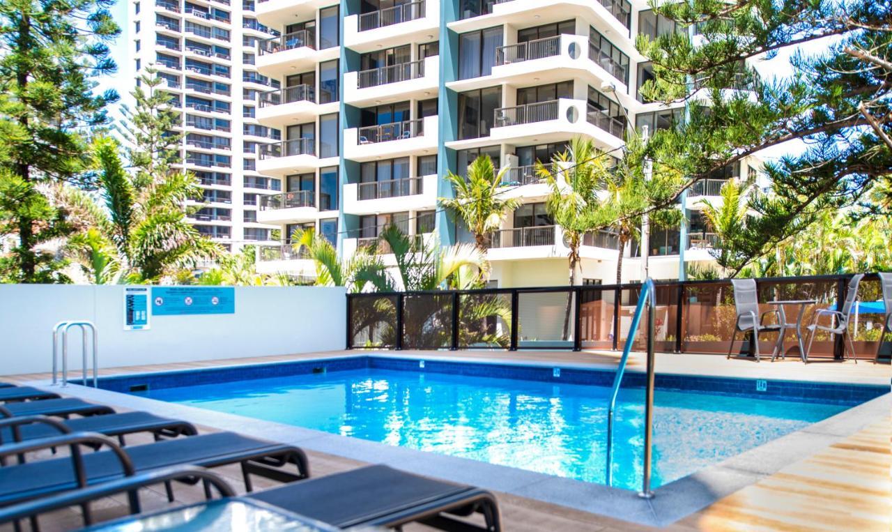 Berkeley On The Beach Aparthotel Gold Coast Exterior photo