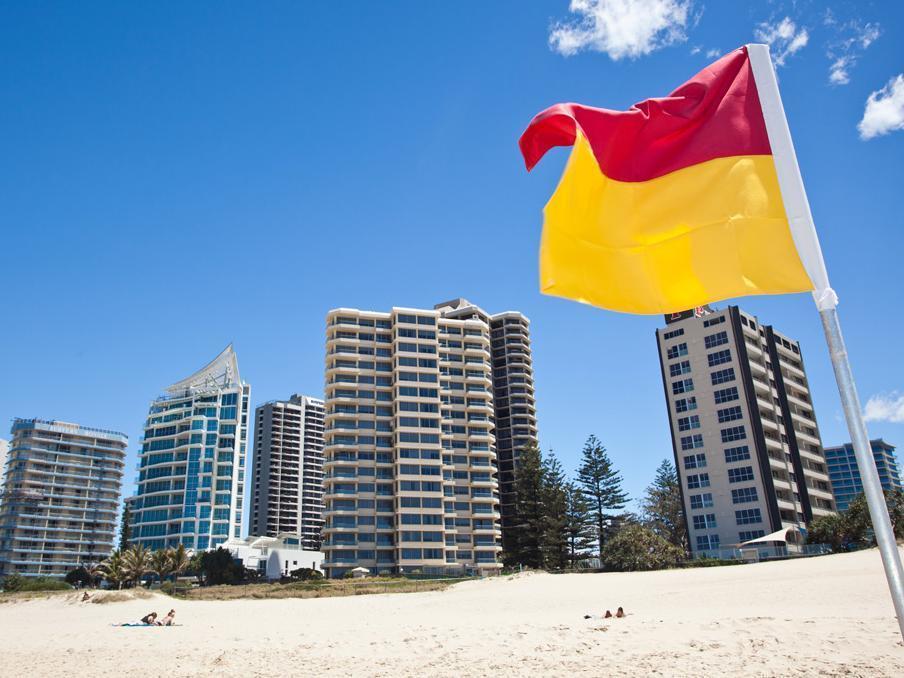 Berkeley On The Beach Aparthotel Gold Coast Exterior photo