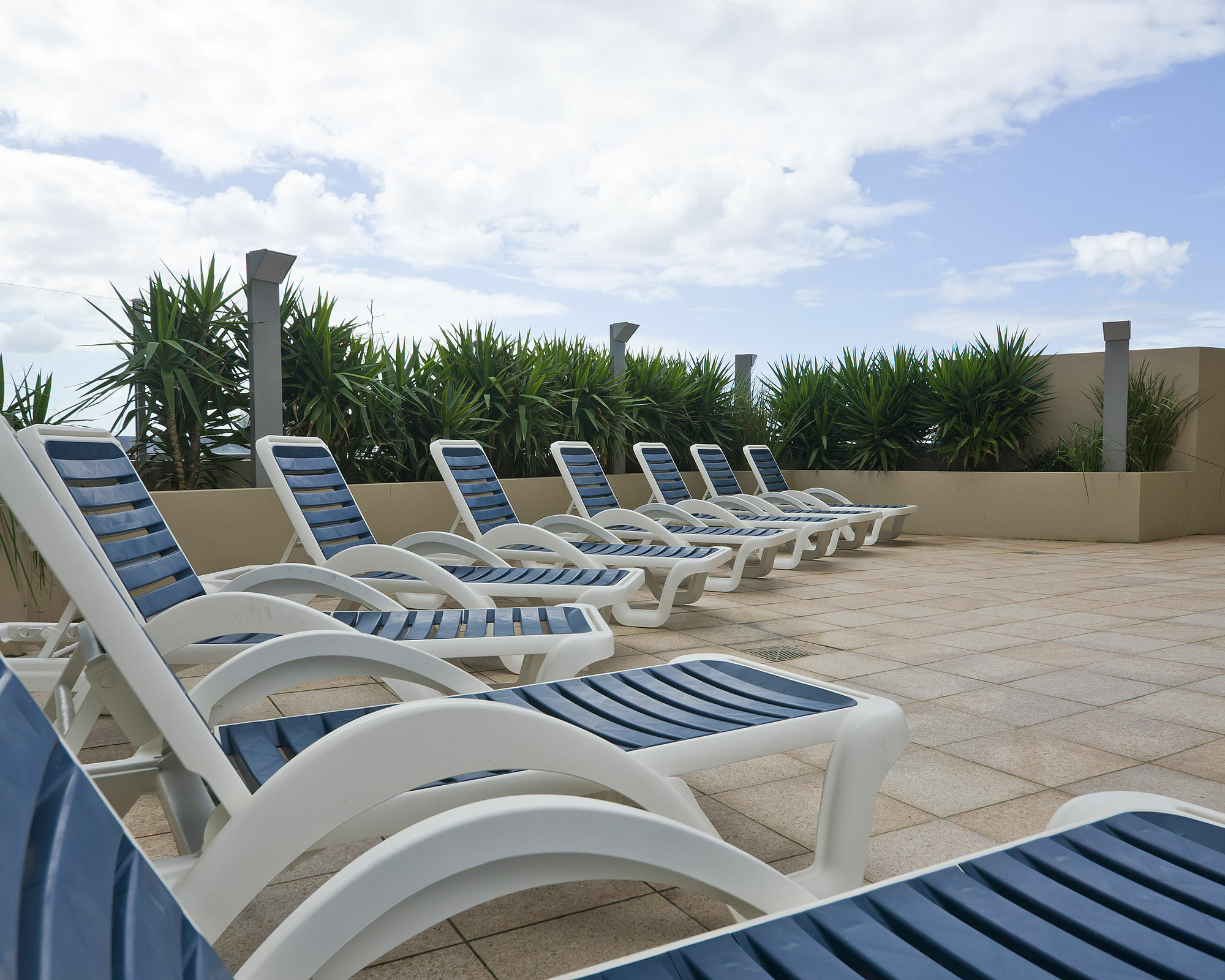 Berkeley On The Beach Aparthotel Gold Coast Exterior photo